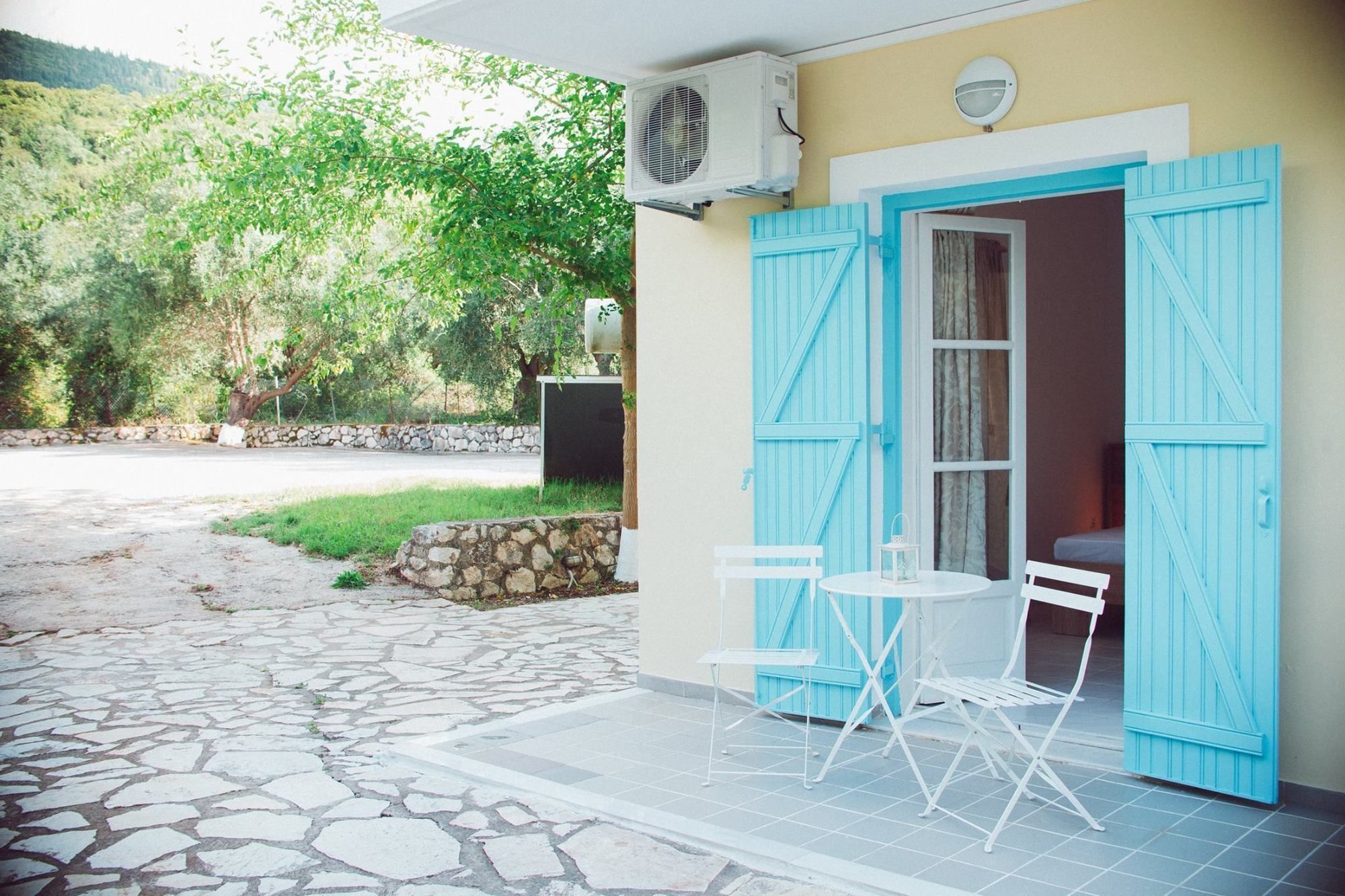 Nerina Studios Agios Nikitas Exterior photo
